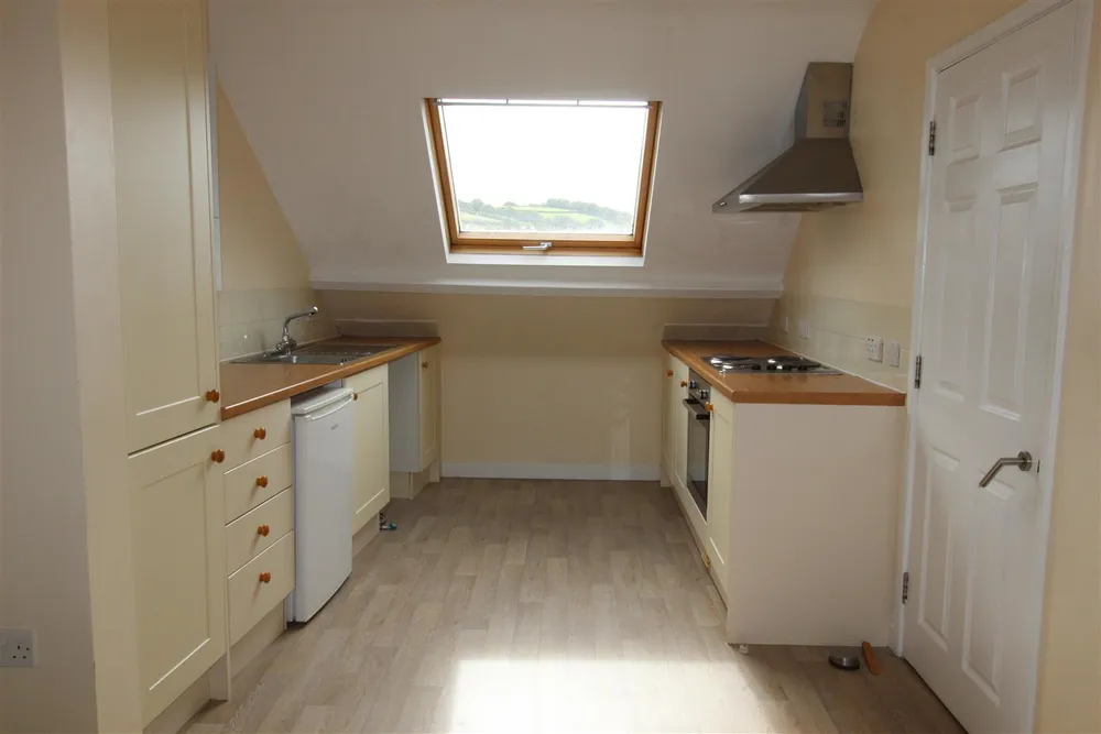 Flat St James Street in West Devon