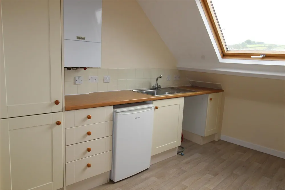 Flat St James Street in West Devon