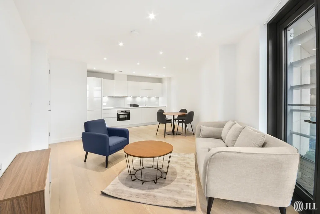 Flat Seven Sisters Road in Greater London