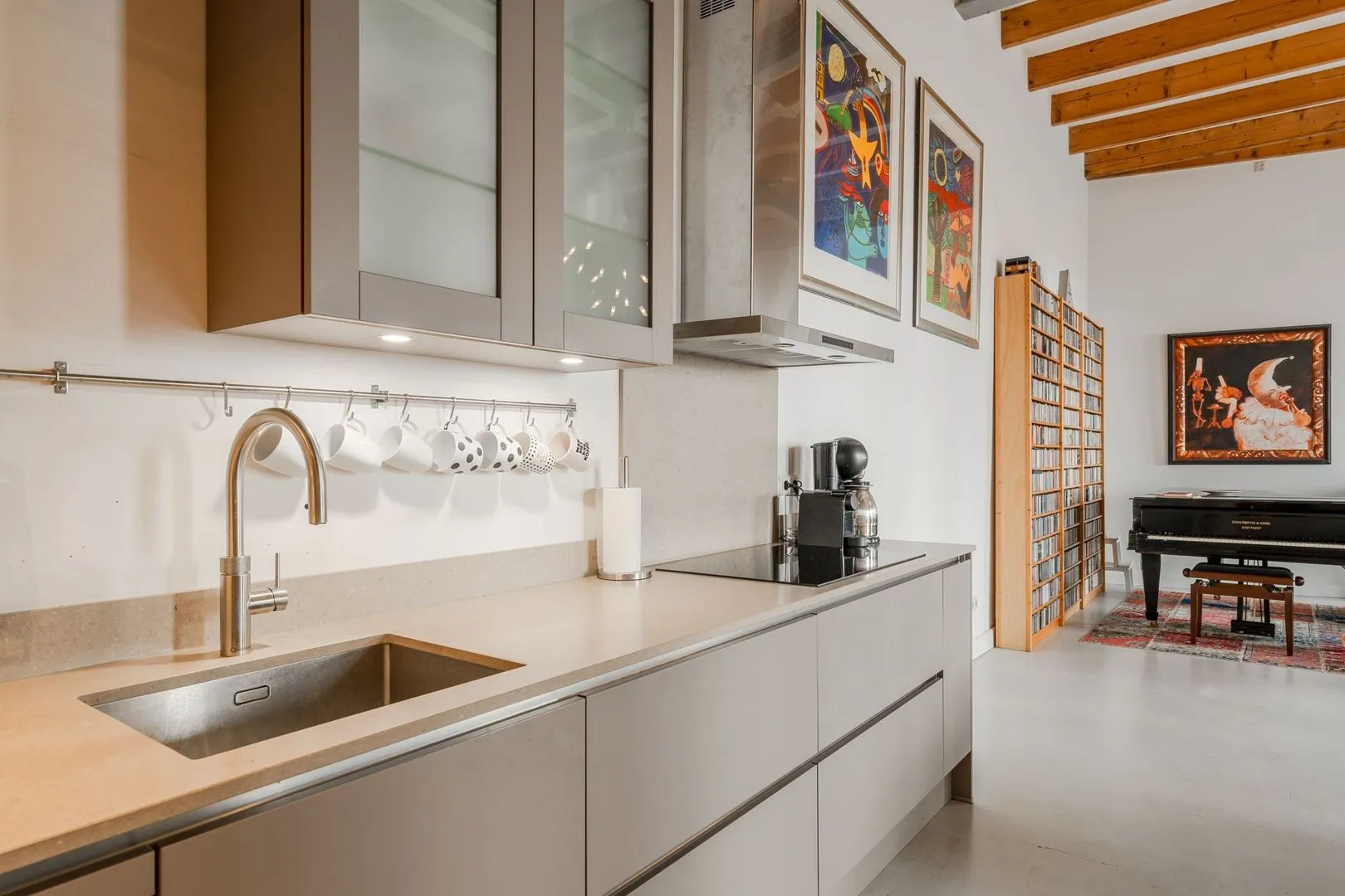 Tussenwoning te koop: Prins Hendrikkade 164D, Amsterdam