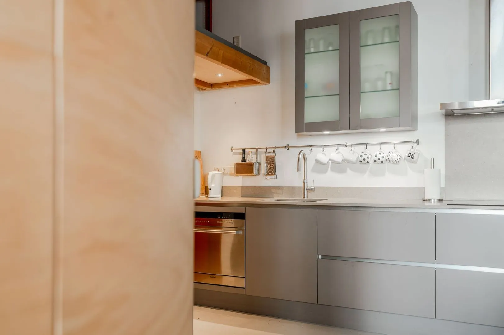 Tussenwoning te koop: Prins Hendrikkade 164D, Amsterdam