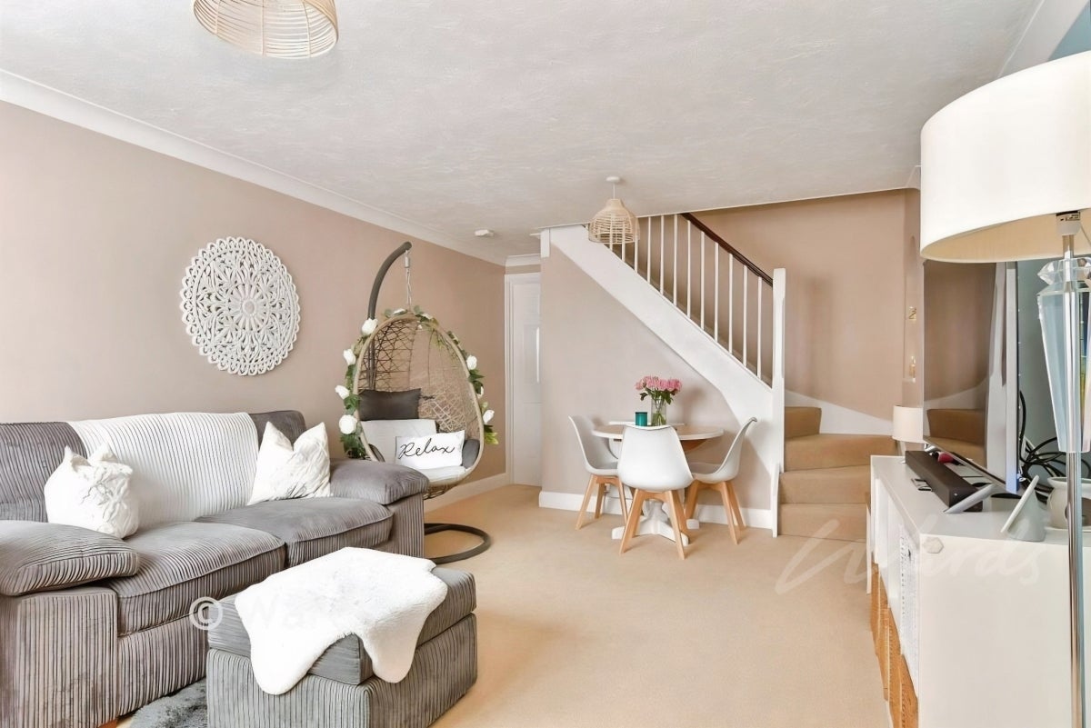 House Carpenters Close in Rochester