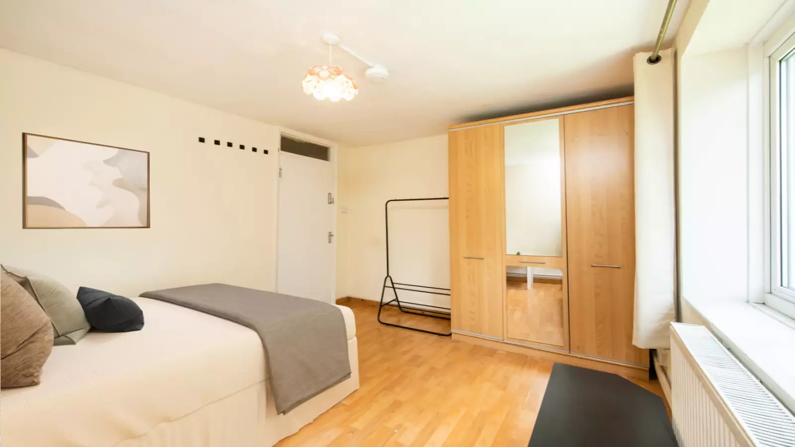 Room Telford Road in Greater London