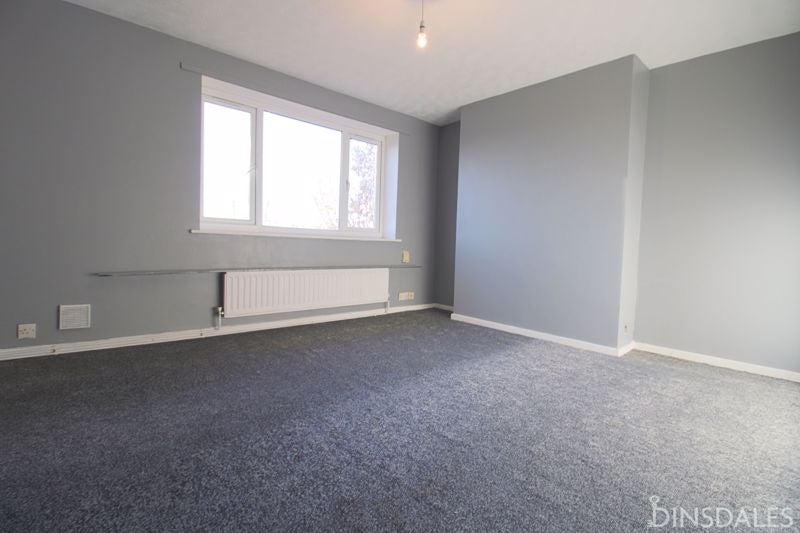Flat Regency Court in Bradford
