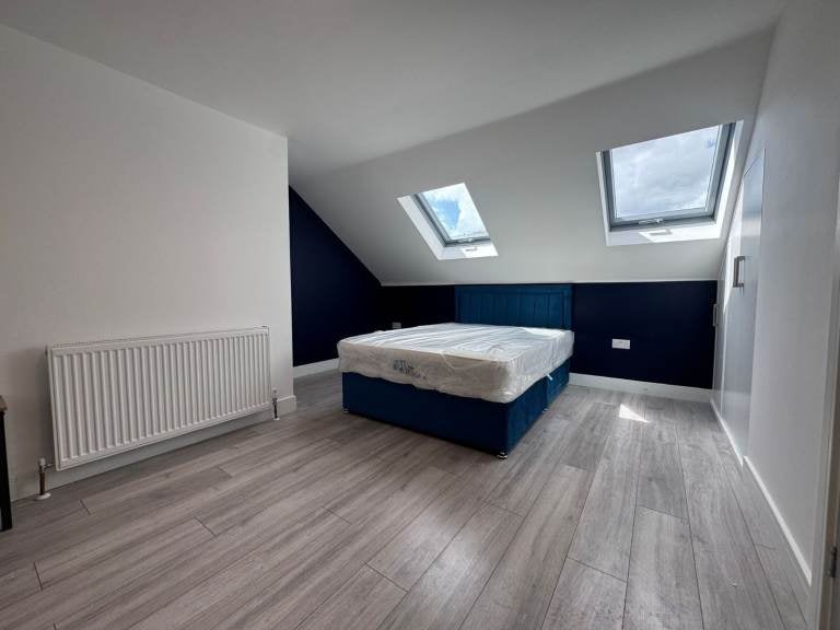Room Avondale Road in Luton