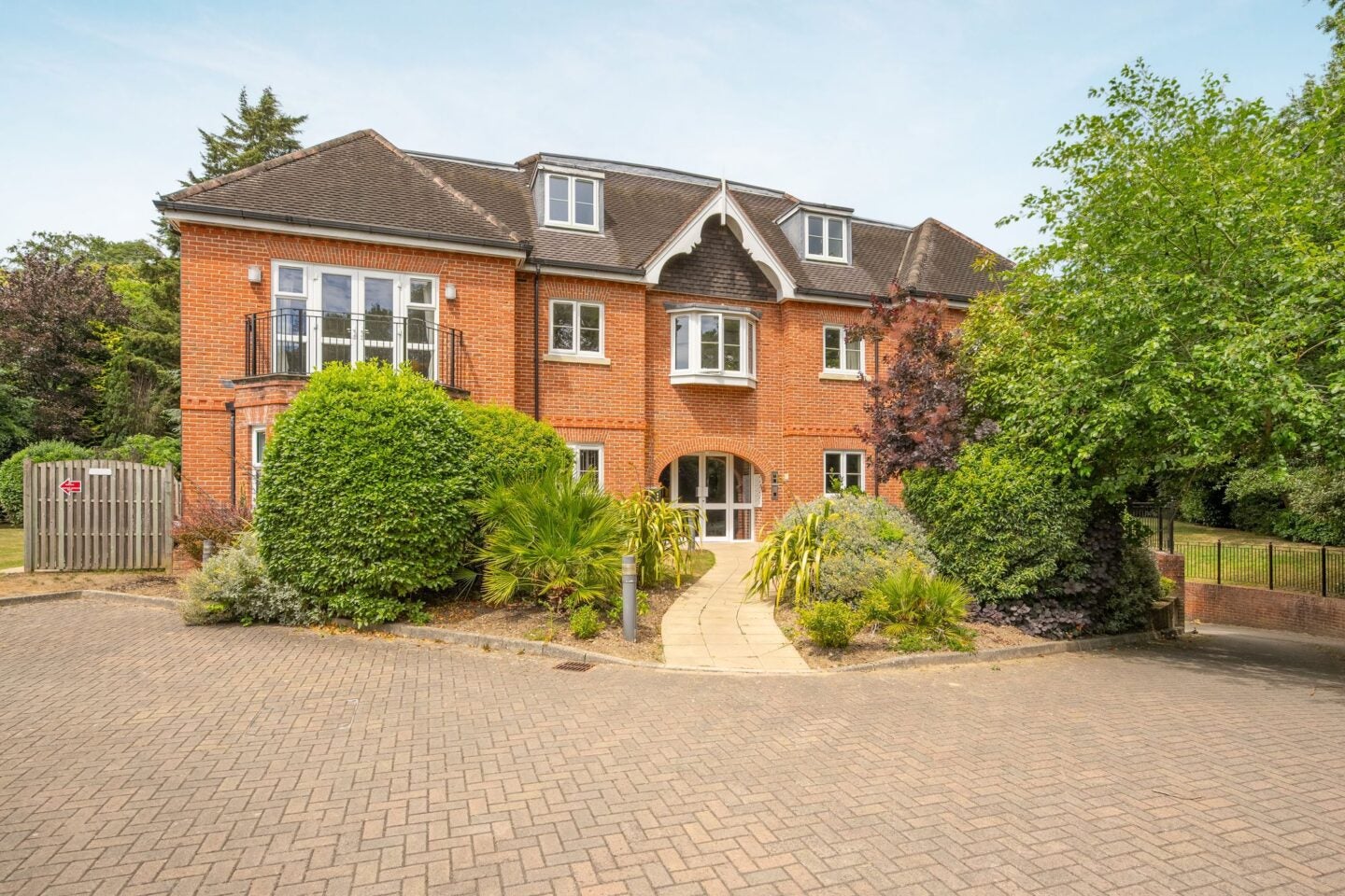 House London Road in Surrey Heath