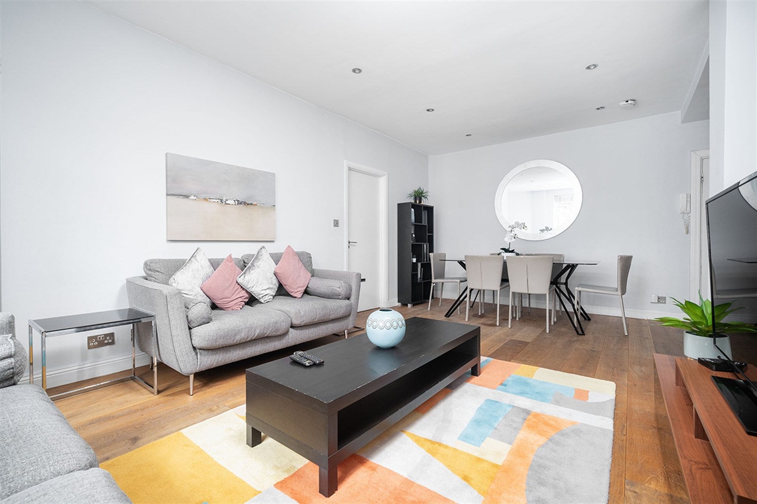 Flat Brompton Road in City of Westminster