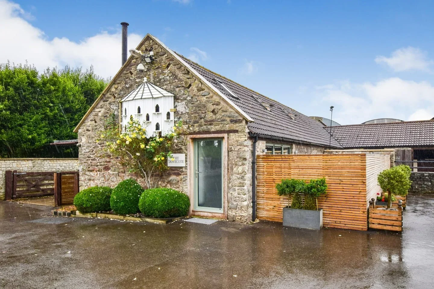 House Kelston Road in Swineford