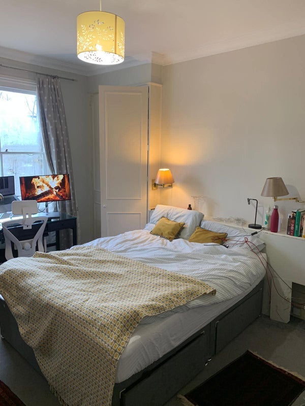 Room Hammersmith Grove in Greater London