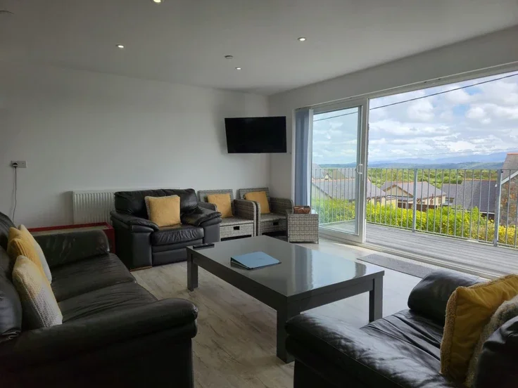 House Cae Cali in Brynteg