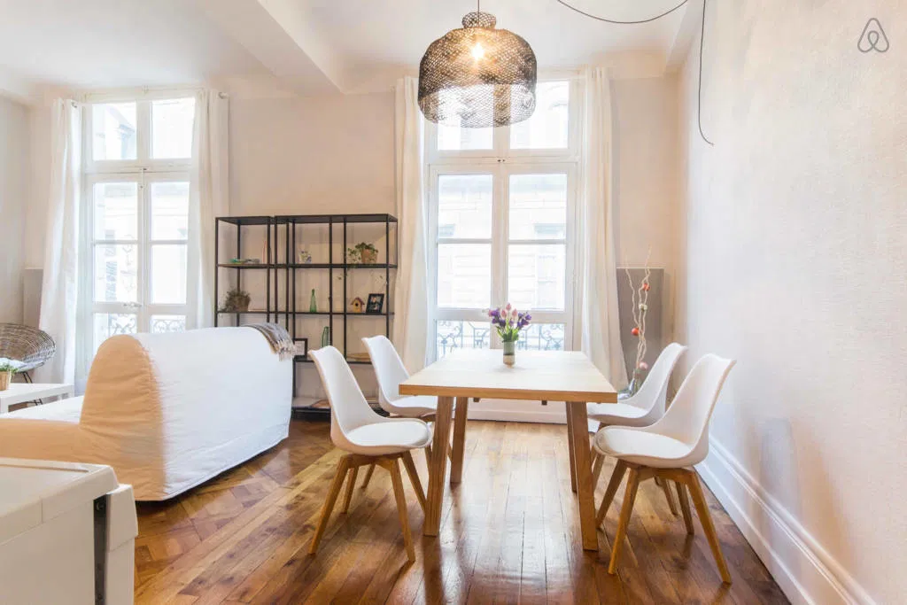 Room Rue Jules Mercier in Dijon
