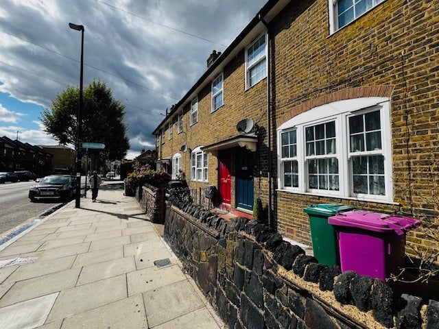 House Manchester Road in Greater London