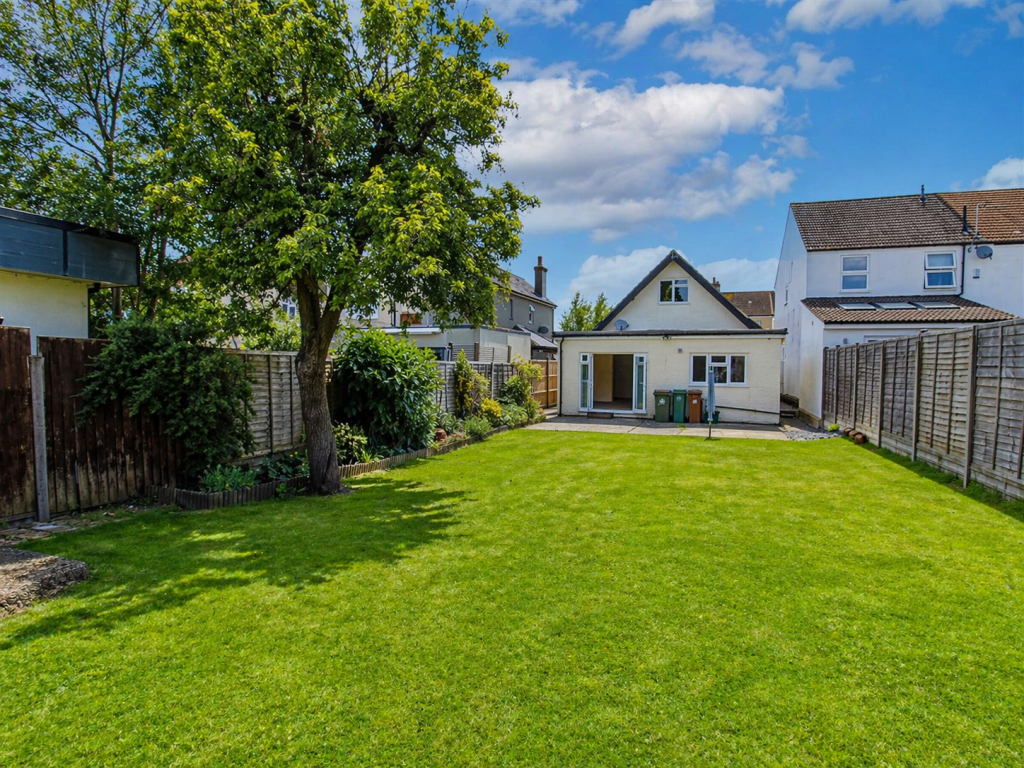 House Elmbrook Road in Greater London