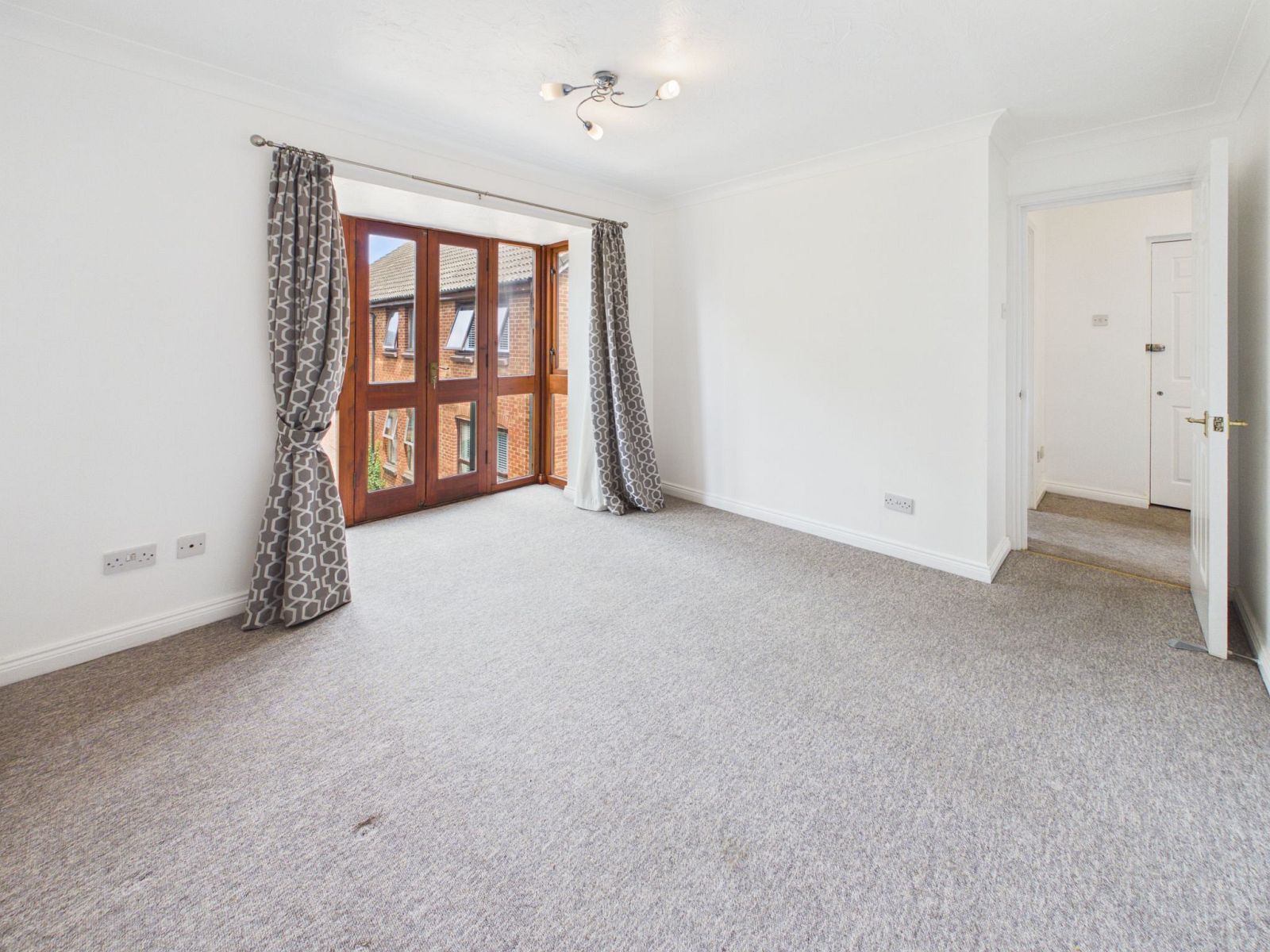 Flat Farriers Road in Epsom and Ewell