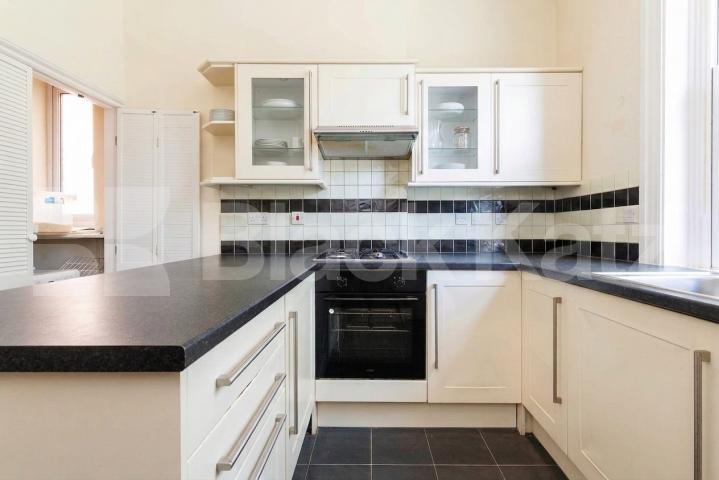Flat Iverson Road in Greater London