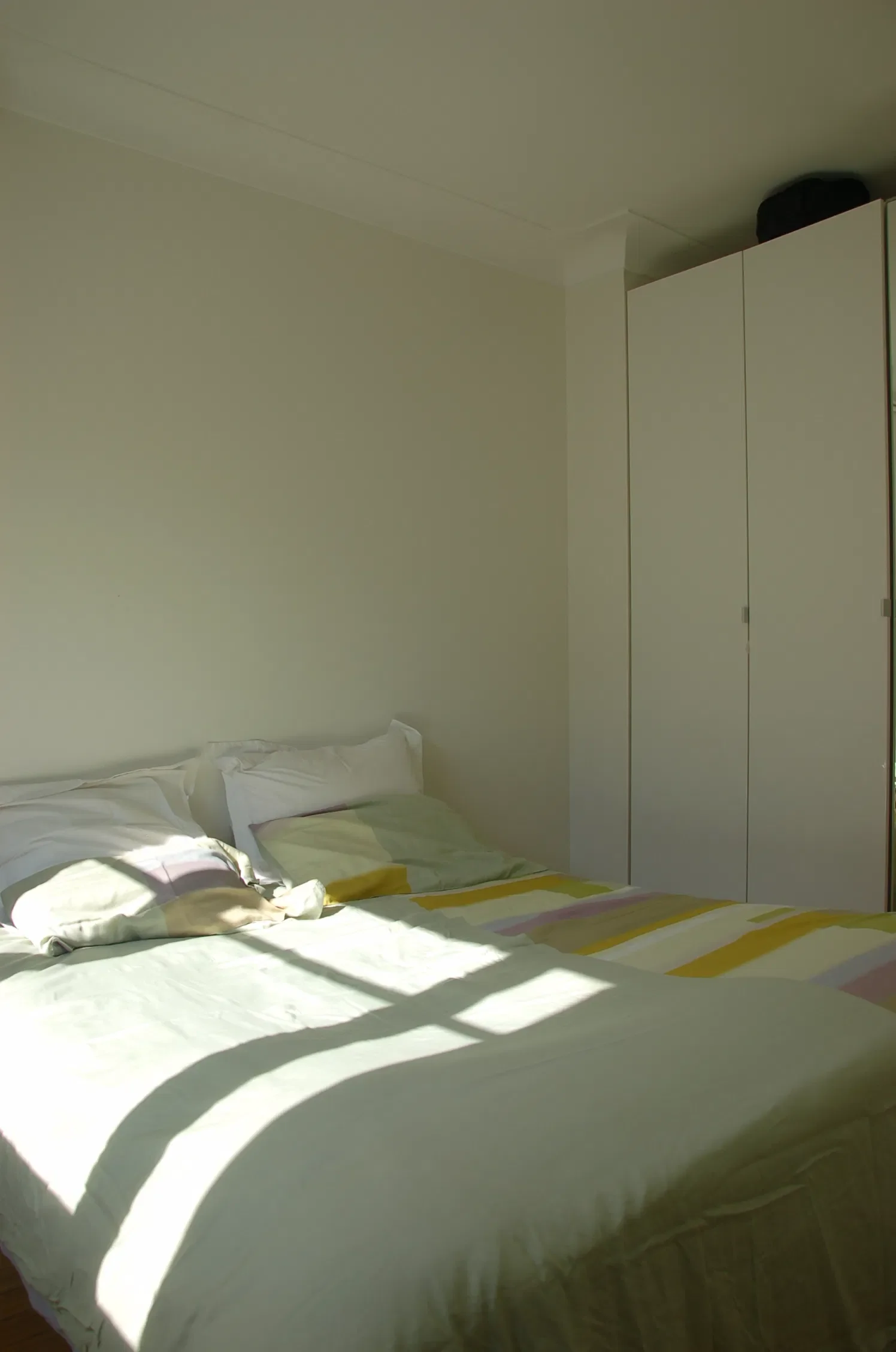 Chambre Rue Duranti à Paris