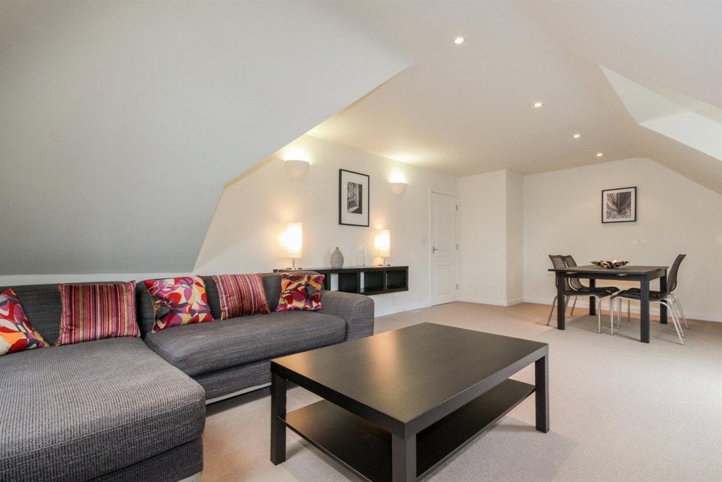 Flat Haslemere Gardens in Oxford