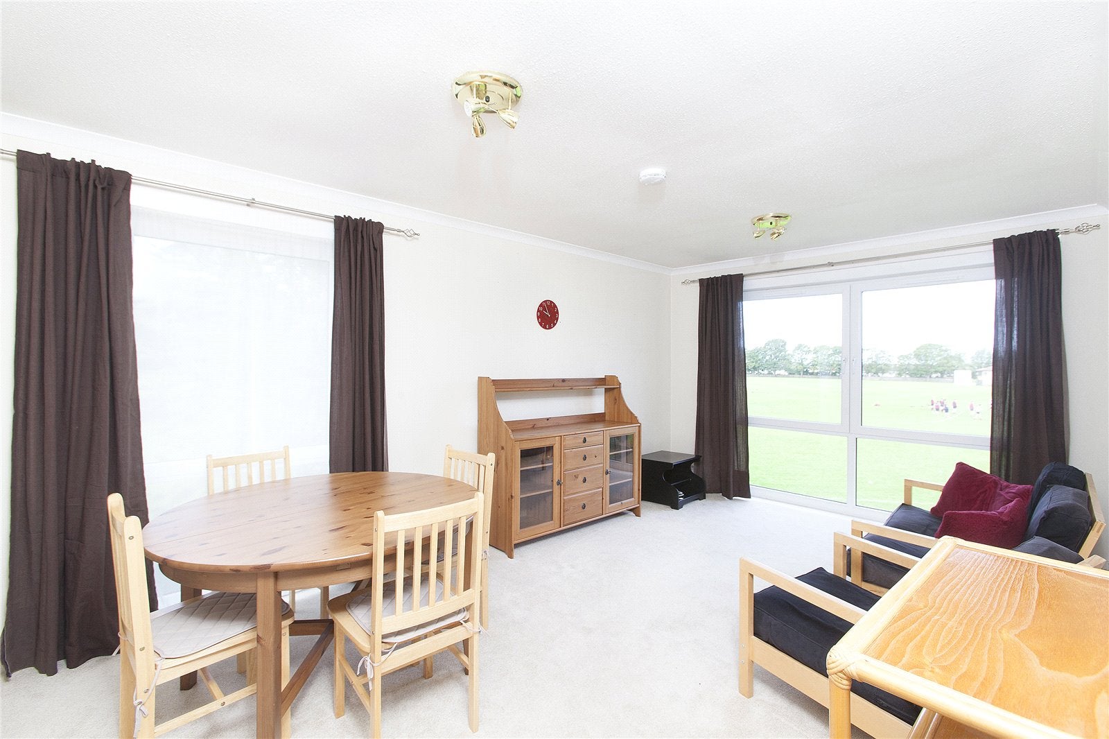 Flat Myreside Court in City of Edinburgh