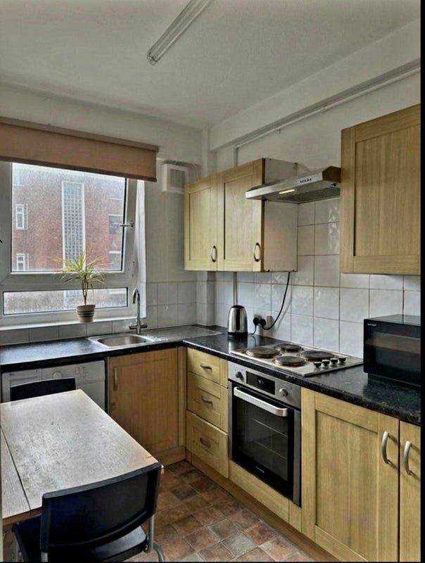 Room Grange Walk in Greater London