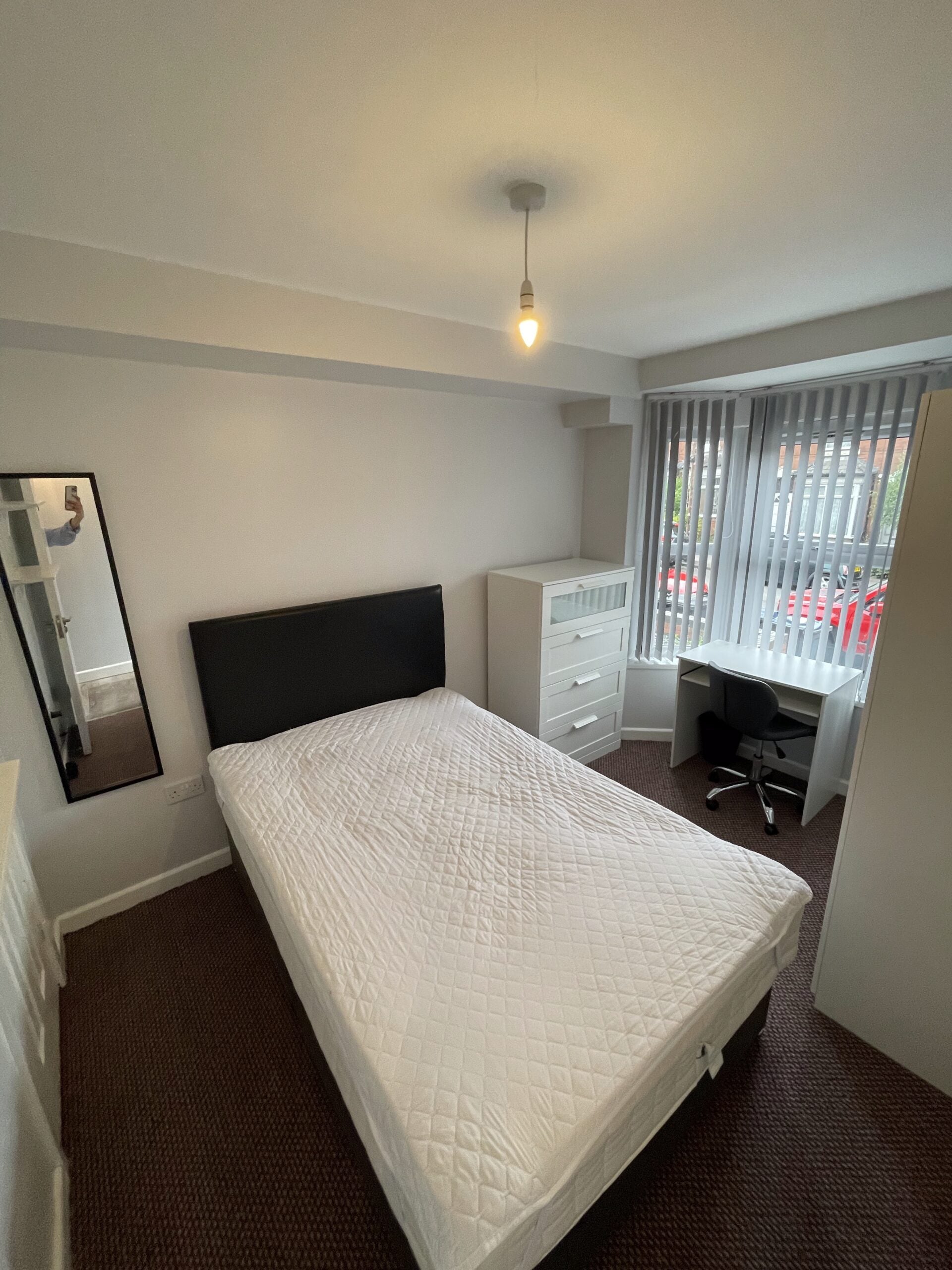 Room Croydon Road in Birmingham