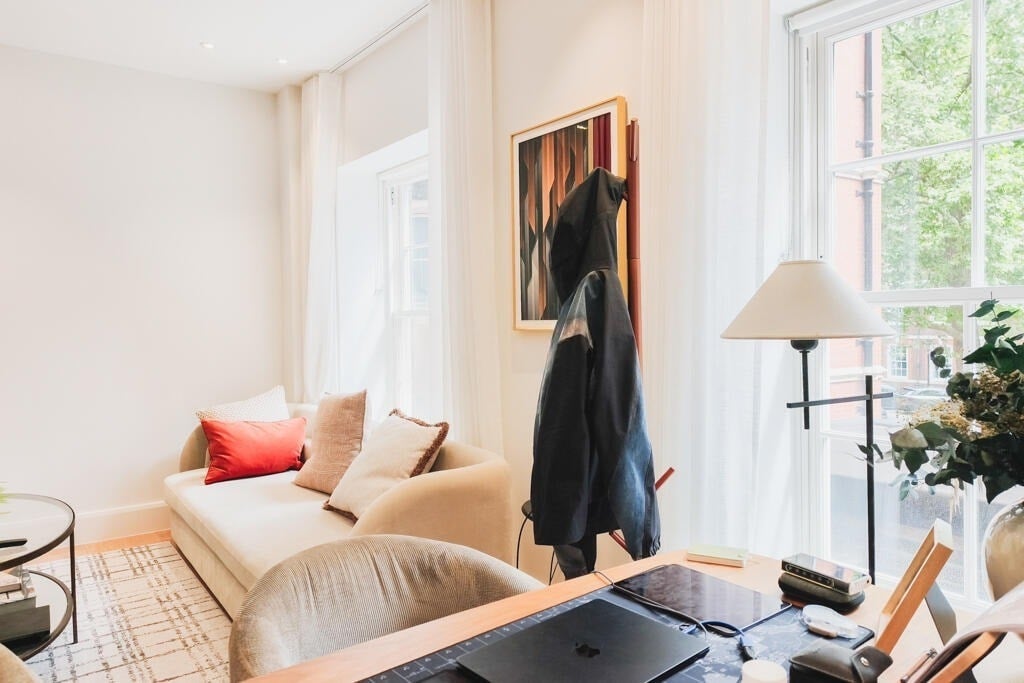 Flat Strand in City of Westminster