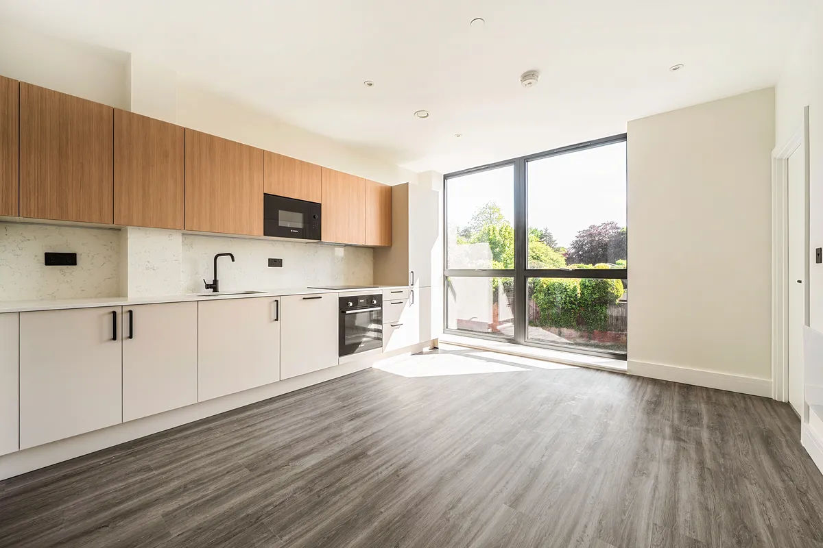 Flat Hargrave Road in Maidenhead