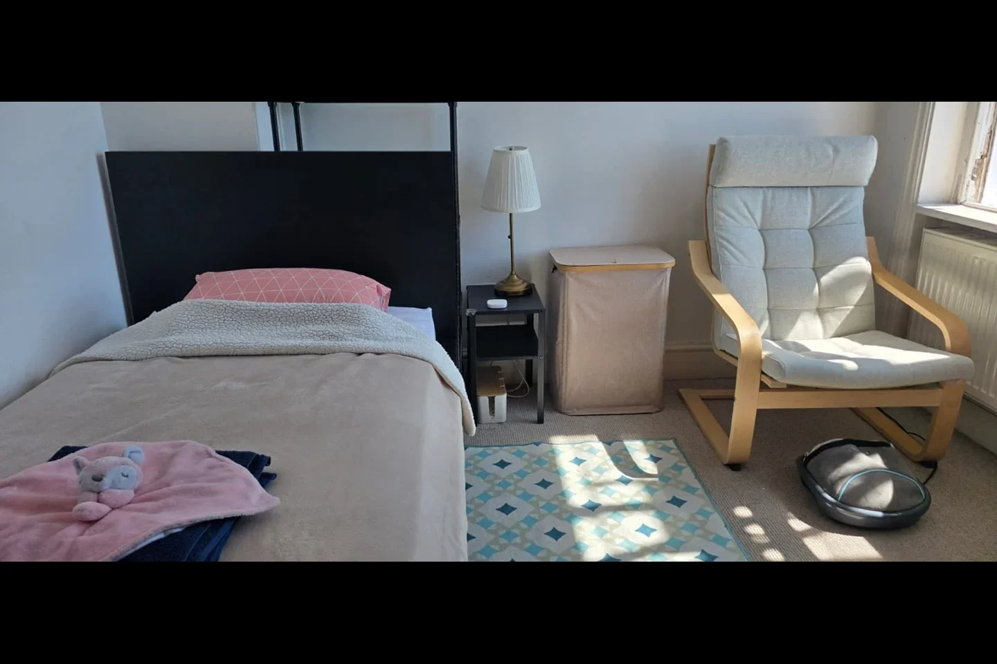 Room Mill Lane in Greater London