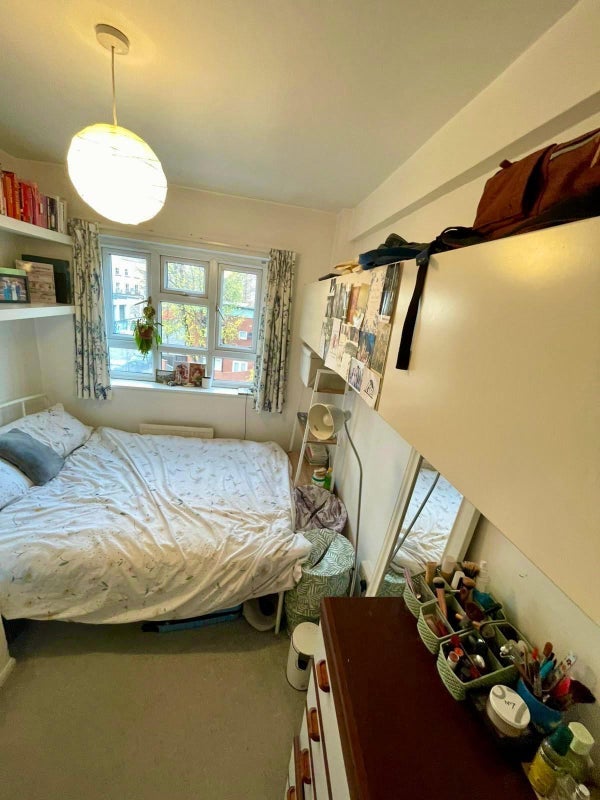 Room Jackman Street in Greater London