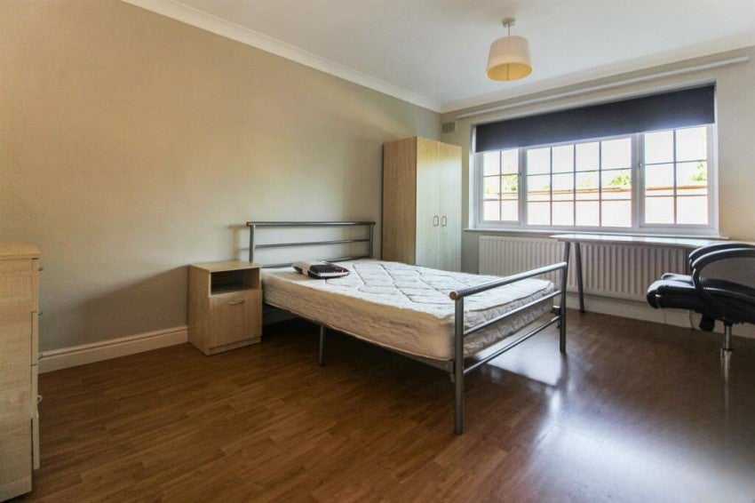 Flat Derby Road in Nottingham