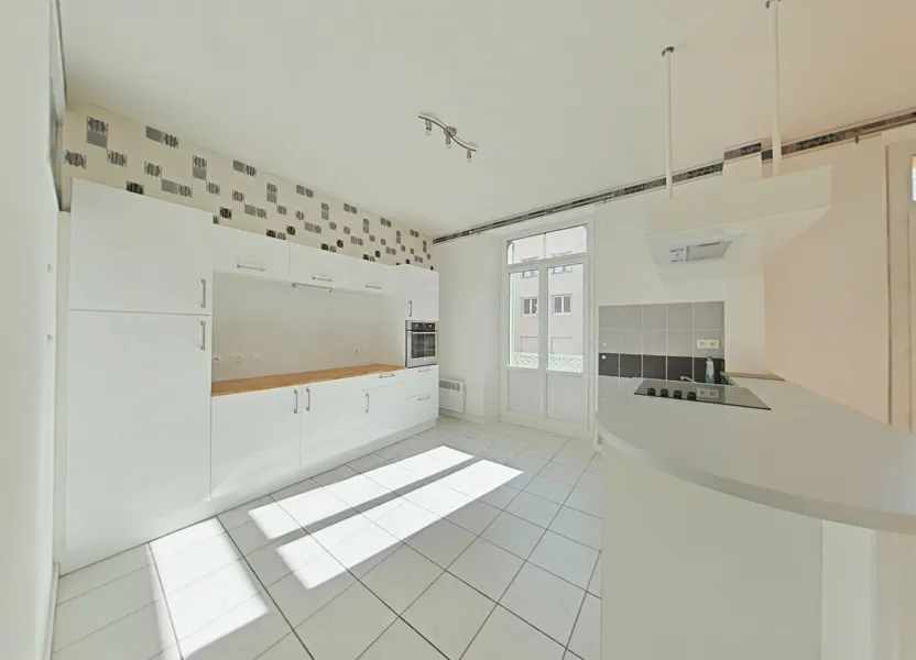 Appartement Rue de la République à Bourg-de-Péage