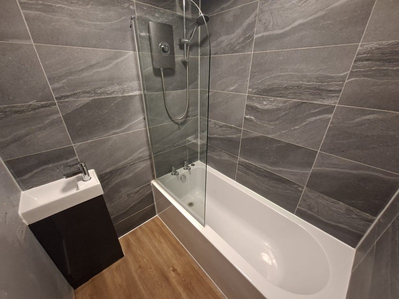 Flat Biggin Close in Birmingham