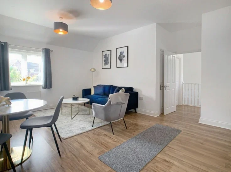 Flat Pipit Green in Bracknell