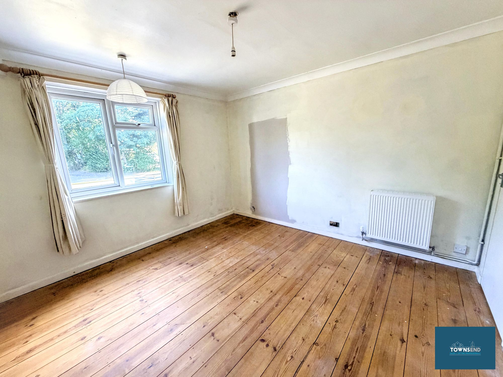 Flat Boslowick Road in Falmouth