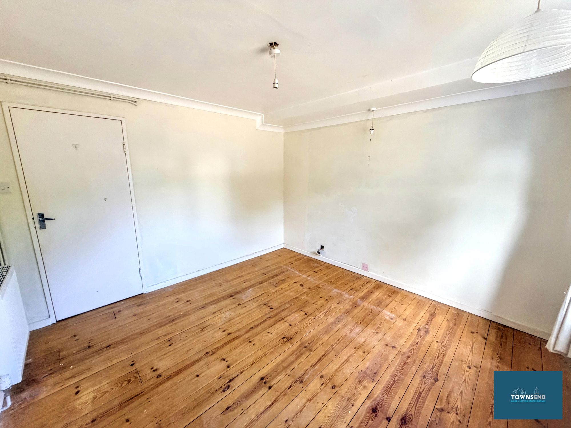Flat Boslowick Road in Falmouth