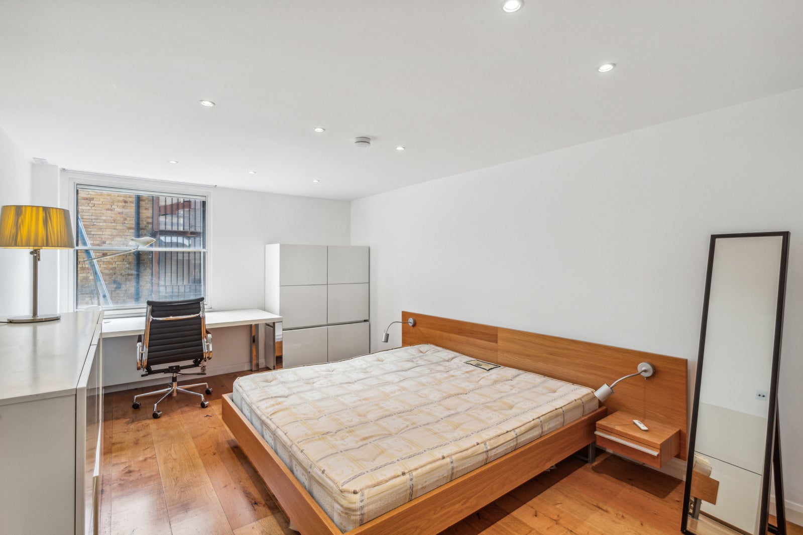 Flat Queensborough Terrace in City of Westminster