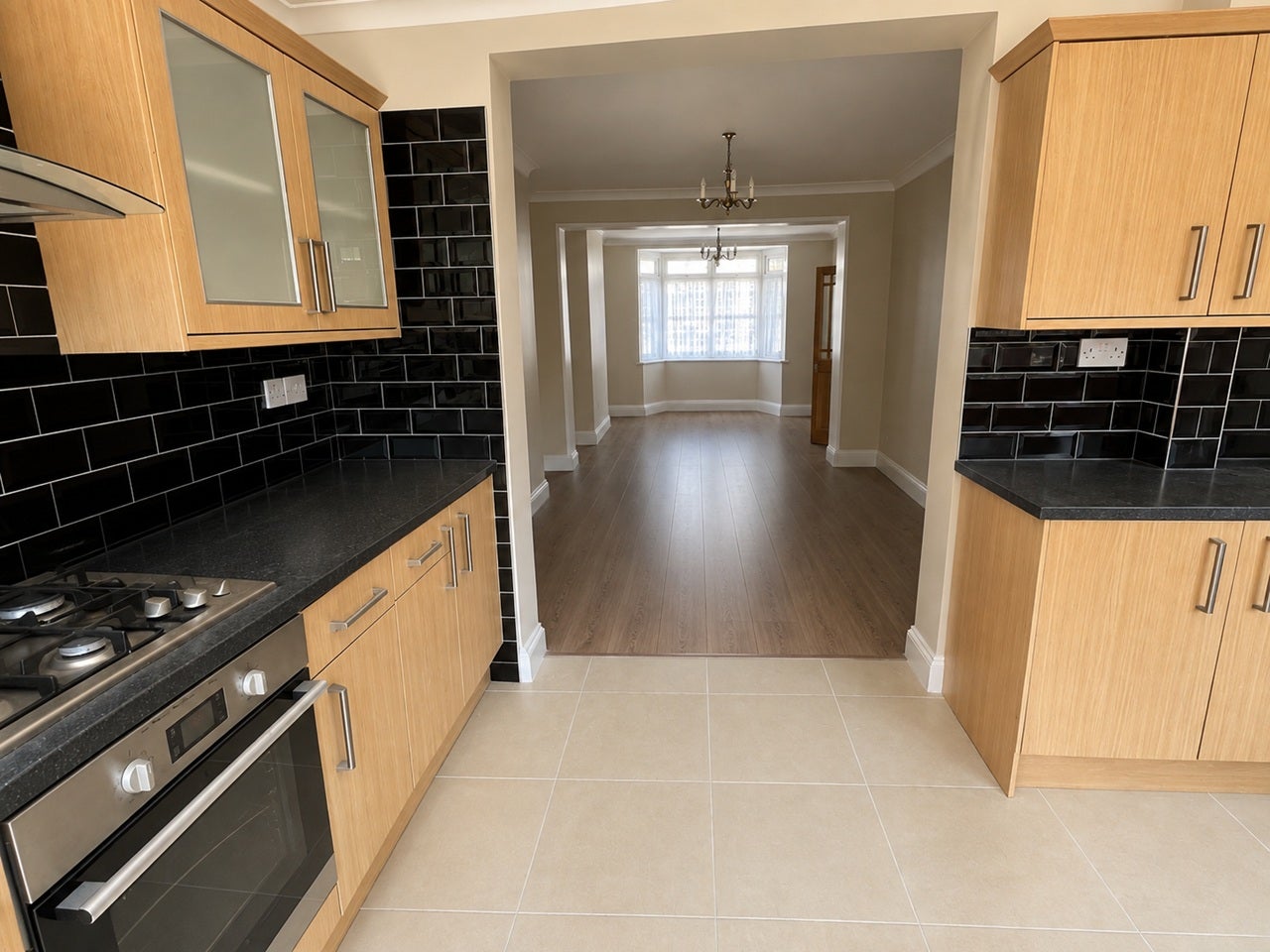 Room Rogers Road in Greater London
