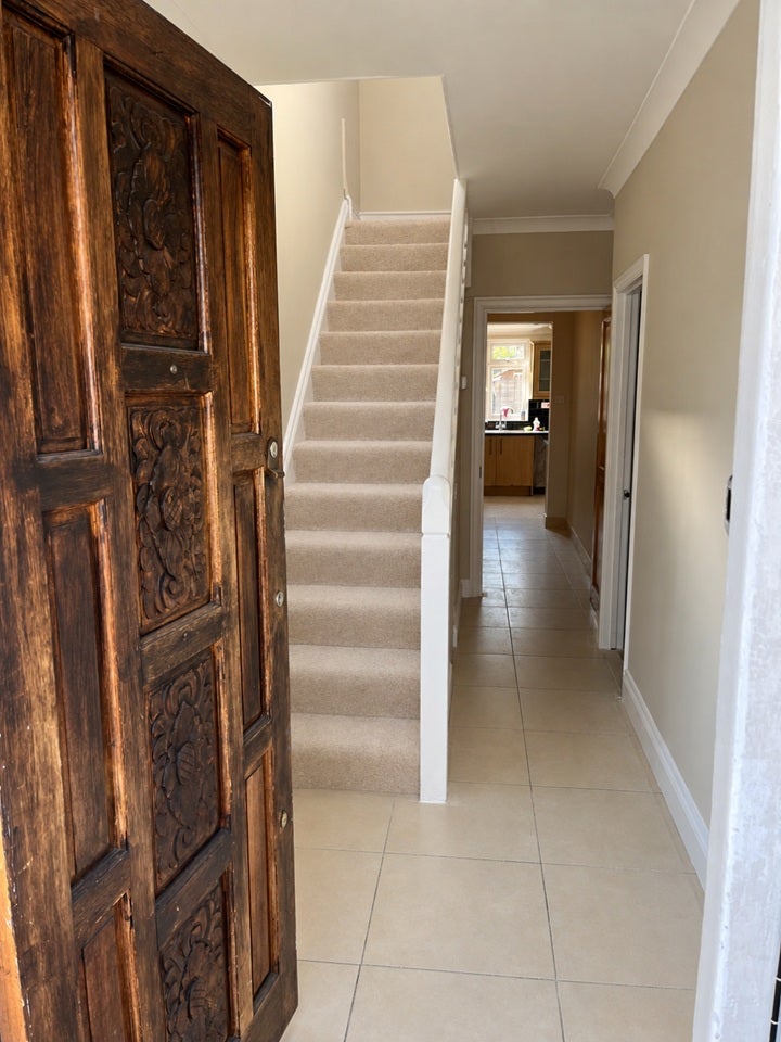 Room Rogers Road in Greater London
