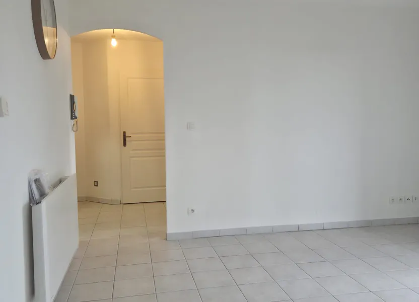 Appartement Place du Centre à Saint-Sardos