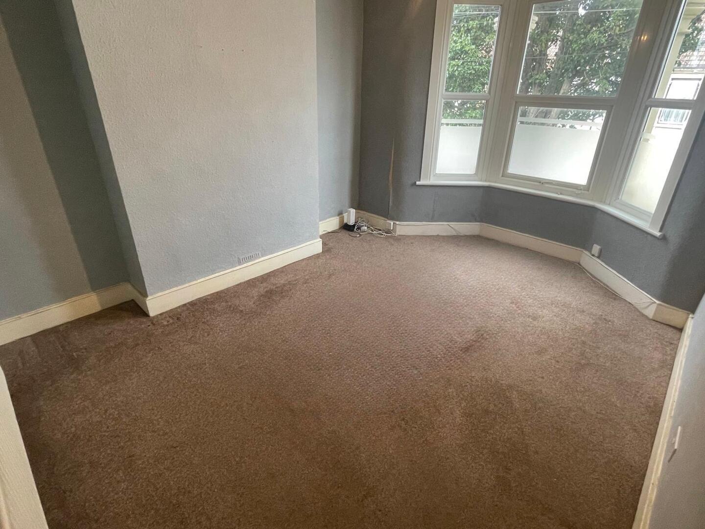 Flat Morley Road in Greater London