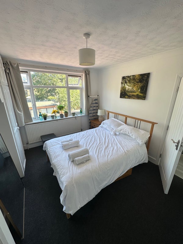 Room Cavendish Drive in Greater London