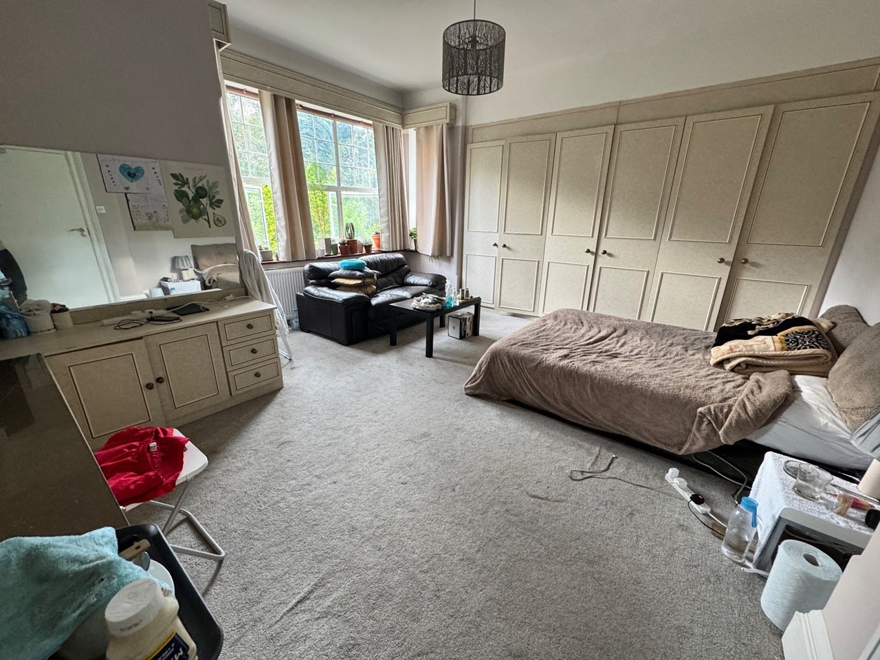 Room Golfside Close in Greater London