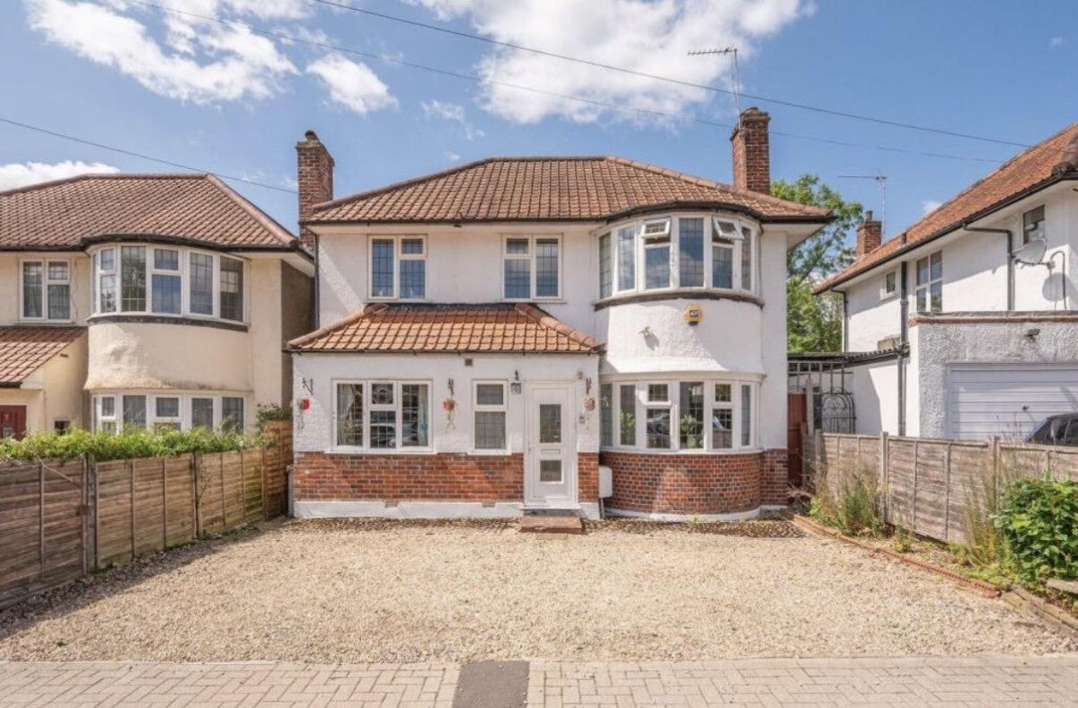 House Uphill Grove in Greater London
