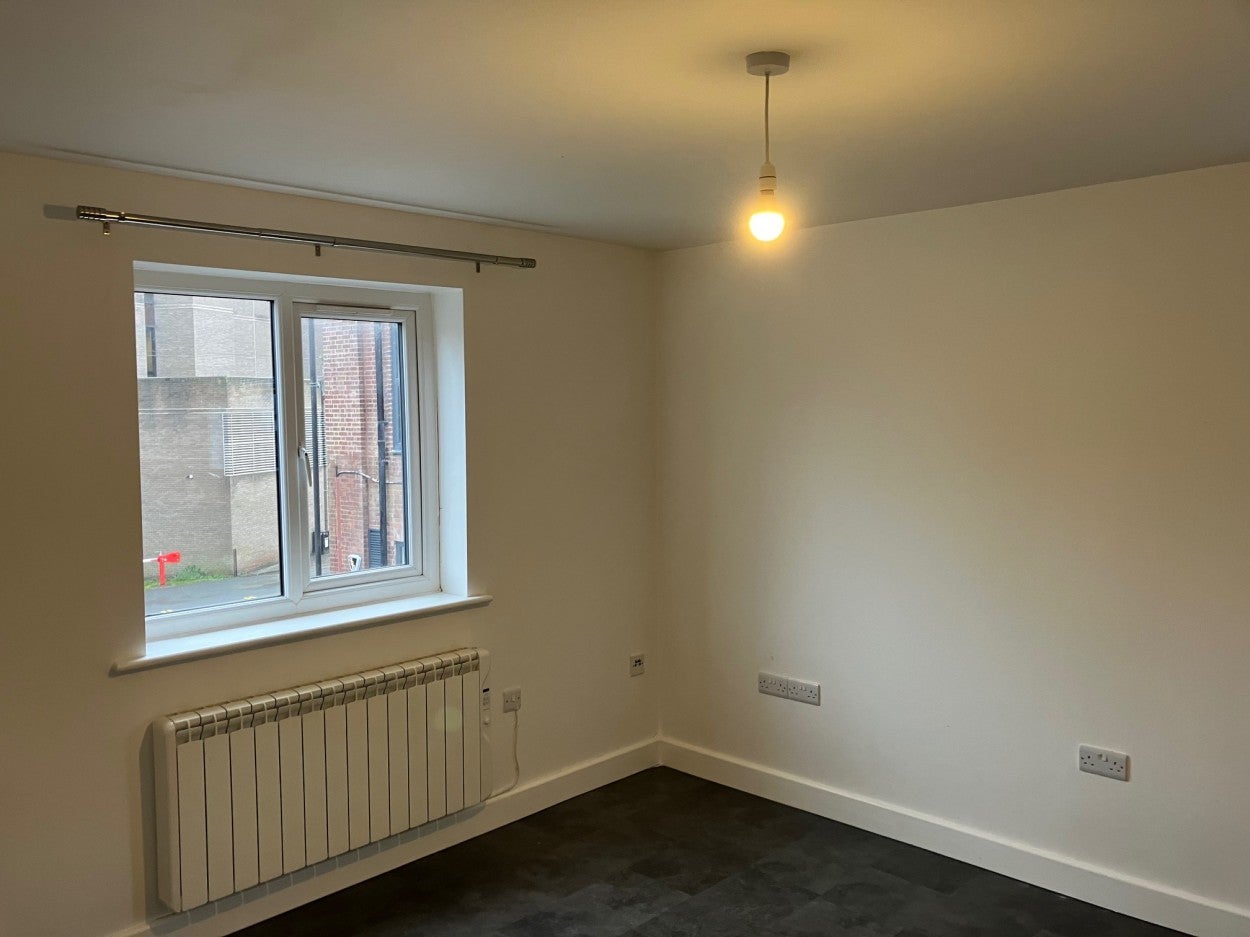 Flat Hatherton Road in Walsall