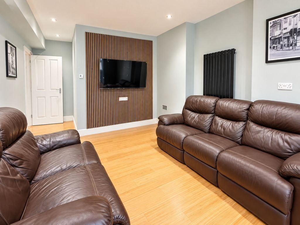 Room Harrington Drive in Nottingham