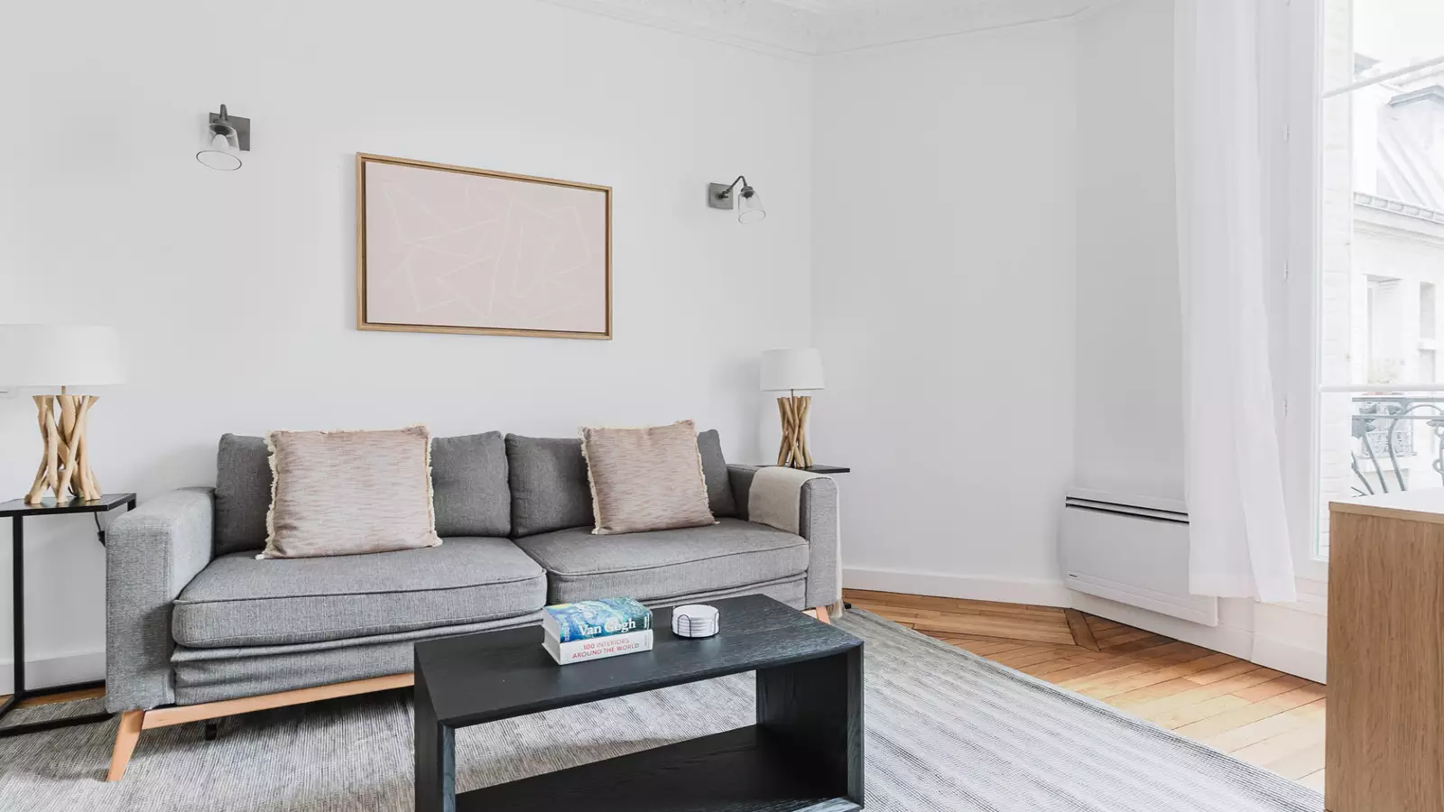 Flat Rue Laugier in Paris