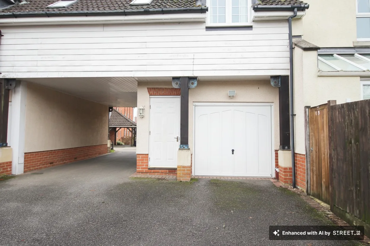 House Galloway Drive in Ashford