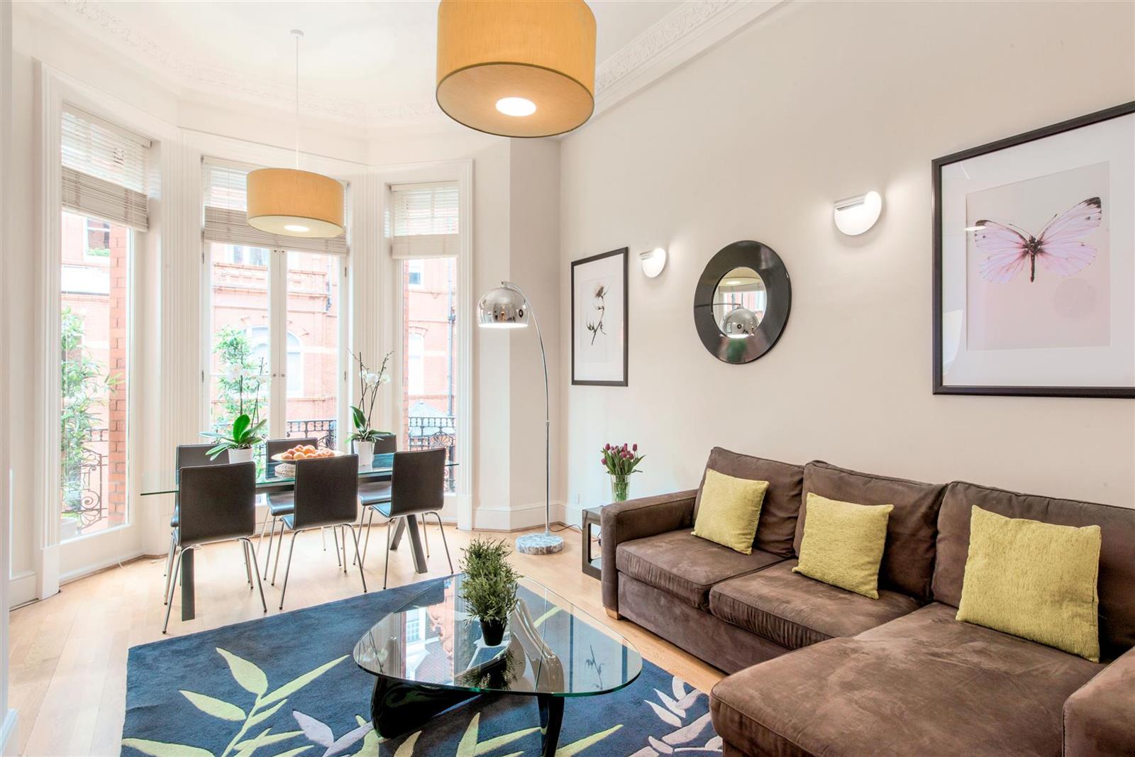 Flat Draycott Place in Greater London
