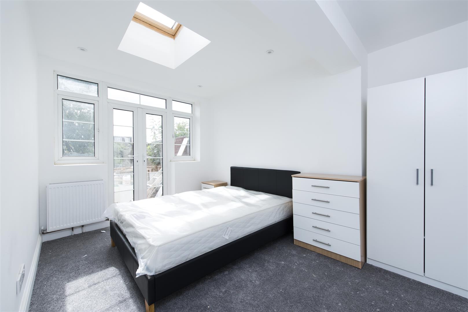 Room Cavendish Avenue in London