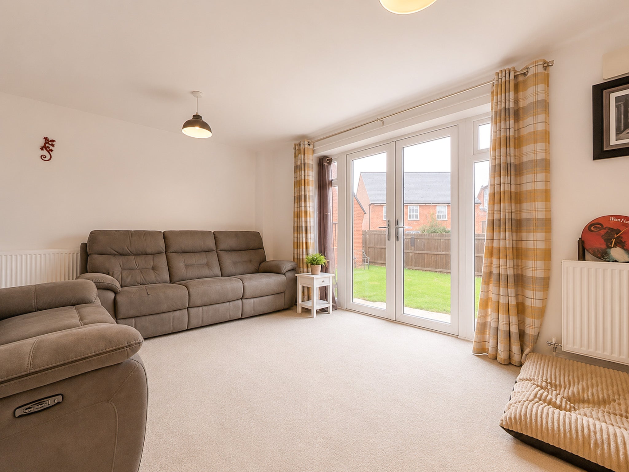 House Gerard Walk in Chichester