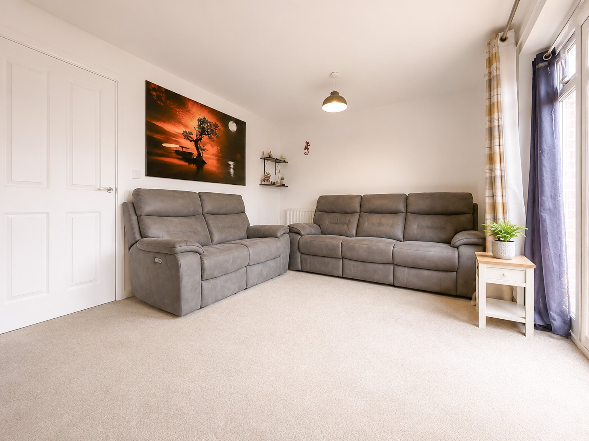 House Gerard Walk in Chichester